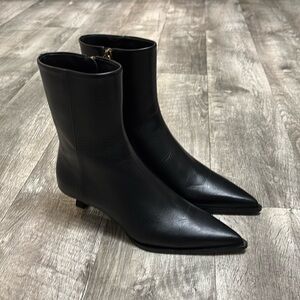 Massimo Dutti Heeled ankle boots with welt detail size 6